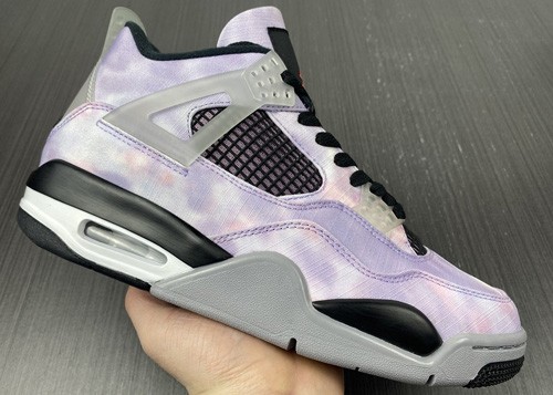 AIR JORDAN 4 RETRO
