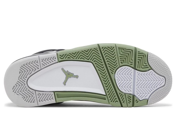 Air Jordan 4 Retro